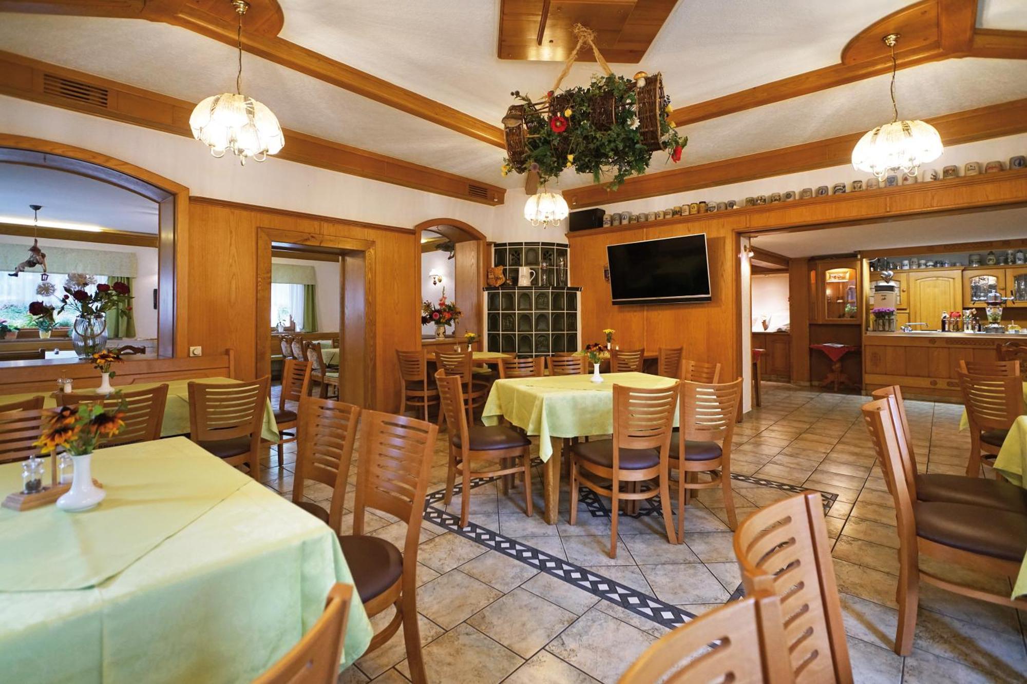 Landhotel Gasthof Zwota Клингенталь Экстерьер фото